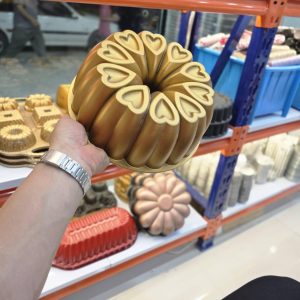 قالب کیک چدنی گرد طرح کف قلب